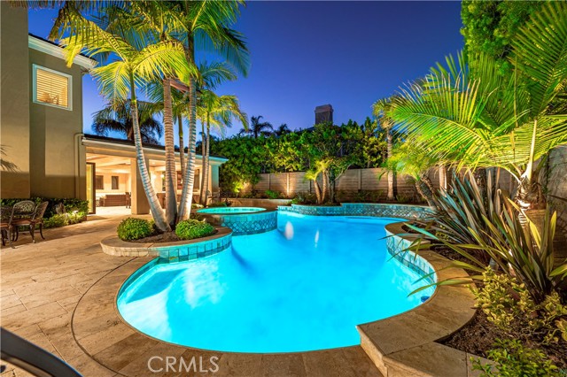 6561 Horseshoe Lane, Huntington Beach CA: https://media.crmls.org/medias/1701dd7c-a374-4237-bdd1-c66303511227.jpg