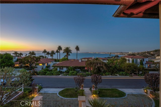 416 Via Media, Palos Verdes Estates, California 90274, 5 Bedrooms Bedrooms, ,3 BathroomsBathrooms,Residential,Sold,Via Media,SB17101344