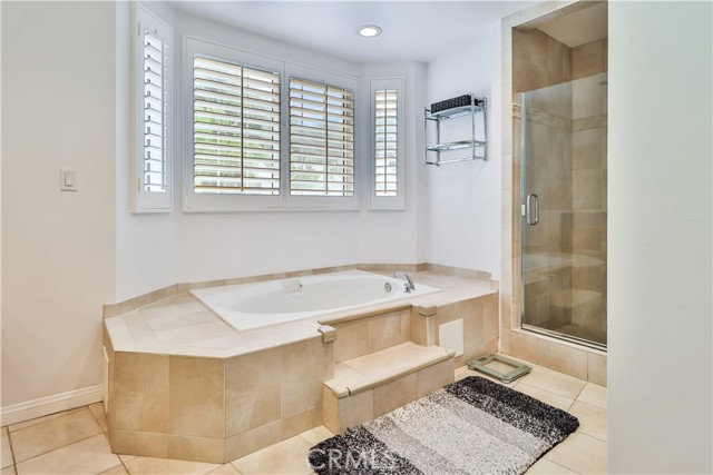 Detail Gallery Image 34 of 47 For 4120 Carrizal Rd, Woodland Hills,  CA 91364 - 4 Beds | 4 Baths