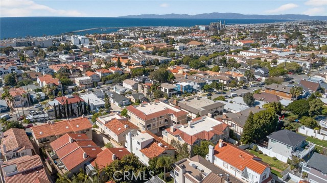 Detail Gallery Image 43 of 43 For 222 S Guadalupe Ave #1,  Redondo Beach,  CA 90277 - 4 Beds | 2/1 Baths