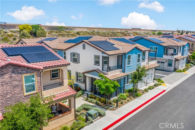 15210 Horizon Street, Fontana CA: https://media.crmls.org/medias/170349a0-78aa-4b6a-95a2-3fc74dee6399.jpg