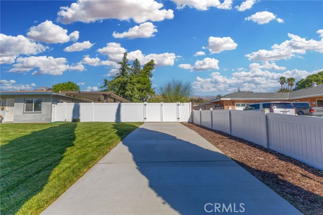 Detail Gallery Image 5 of 44 For 651 W King, Banning,  CA 92220 - 3 Beds | 2 Baths