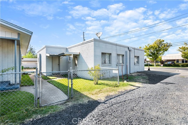 Detail Gallery Image 2 of 48 For 3142 Burlington, Oroville,  CA 95966 - 8 Beds | 2 Baths