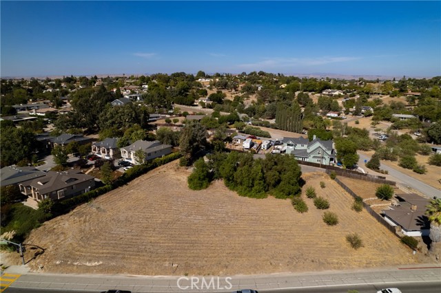 Detail Gallery Image 2 of 9 For 845 Creston Rd, Paso Robles,  CA 93446 - – Beds | – Baths