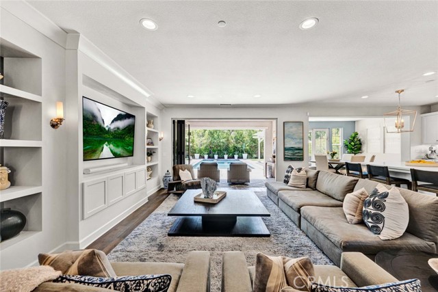 26570 Paseo Tranquila, San Juan Capistrano CA: https://media.crmls.org/medias/17051b88-774d-4d44-b407-962fb6915aca.jpg