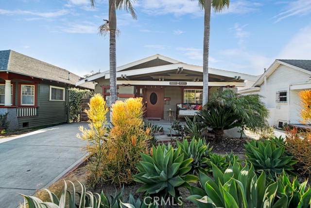 Detail Gallery Image 4 of 37 For 3031 4th Ave, Los Angeles,  CA 90018 - 6 Beds | 4/1 Baths