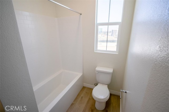 2850 Wagon Wheel Rd, Oxnard CA: https://media.crmls.org/medias/17070cd9-ac81-445b-a296-897dac683769.jpg