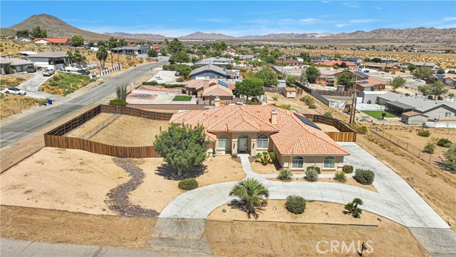 Detail Gallery Image 1 of 54 For 20340 Yuma Rd, Apple Valley,  CA 92307 - 4 Beds | 3 Baths