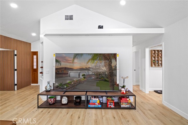 Detail Gallery Image 24 of 67 For 22731 Canyon Lake Dr, Canyon Lake,  CA 92587 - 4 Beds | 4 Baths