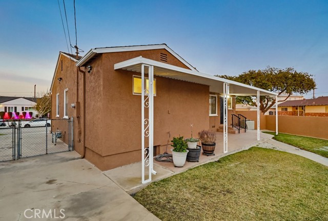 Detail Gallery Image 4 of 53 For 2836 Flangel, Lakewood,  CA 90712 - 3 Beds | 2 Baths