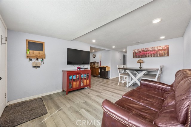 Detail Gallery Image 7 of 28 For 404 Colusa Ave, Chowchilla,  CA 93610 - 2 Beds | 1 Baths