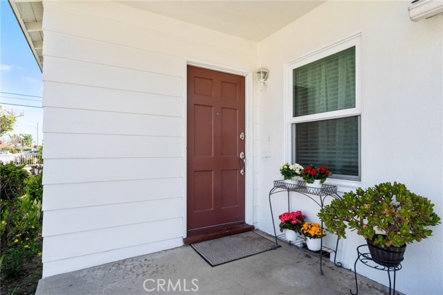 Detail Gallery Image 3 of 33 For 14613 Roxton Ave, Gardena,  CA 90249 - 3 Beds | 2 Baths
