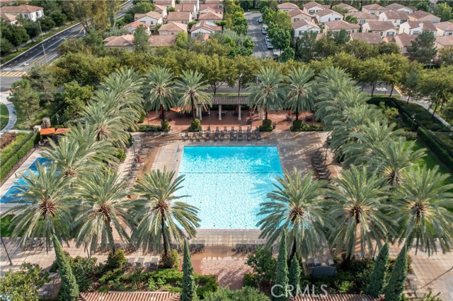 81 Strawberry, Irvine CA: https://media.crmls.org/medias/170a3ddb-c341-4ea5-85e2-4cf88baa60ea.jpg