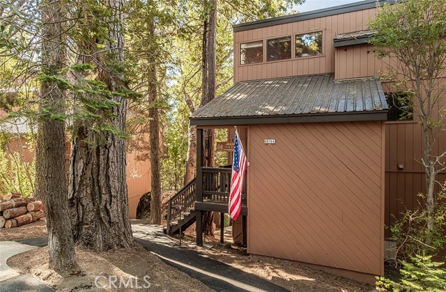 Detail Gallery Image 12 of 28 For 40744 Oakwoods, Shaver Lake,  CA 93664 - 2 Beds | 2 Baths