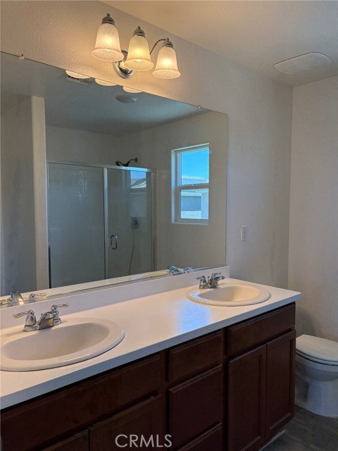 Detail Gallery Image 17 of 24 For 70 Drake St, Madera,  CA 93638 - 4 Beds | 2/1 Baths
