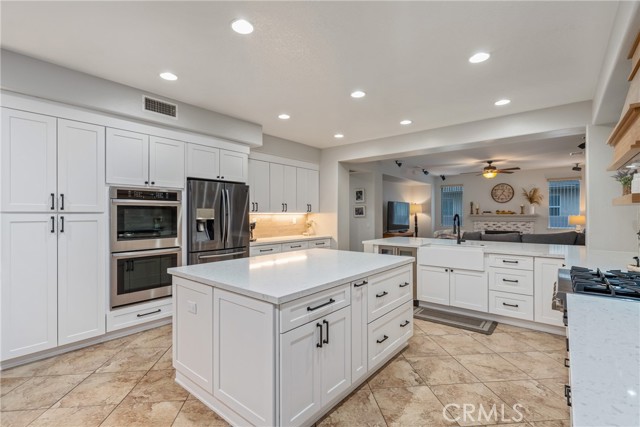 Detail Gallery Image 18 of 66 For 8111 Finch St, Corona,  CA 92880 - 5 Beds | 3 Baths