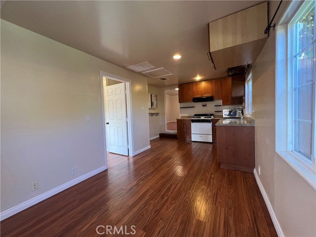 Detail Gallery Image 6 of 11 For 4727 Milne Dr, Torrance,  CA 90505 - 2 Beds | 1 Baths