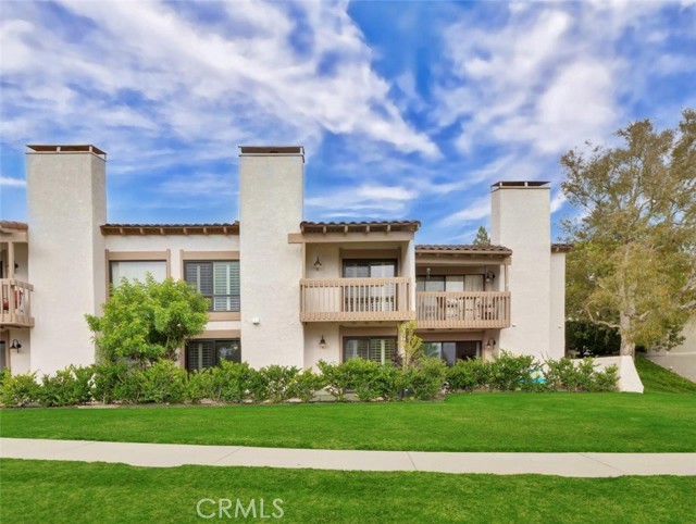 Back elevation with Community Grassy Area