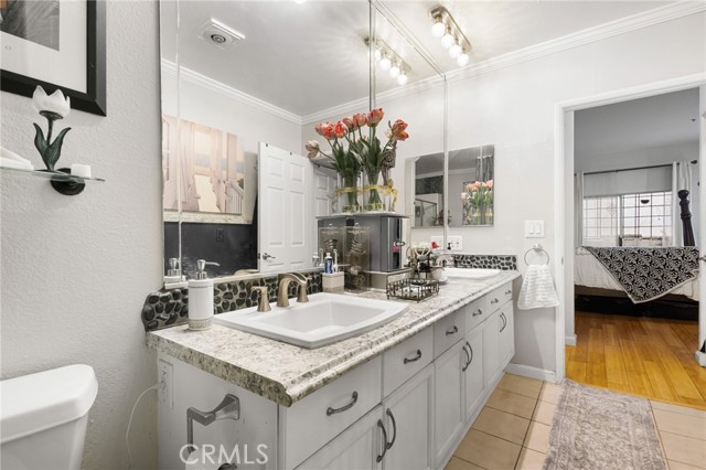 Detail Gallery Image 36 of 66 For 10626 Valley Spring #103,  Toluca Lake,  CA 91602 - 2 Beds | 2 Baths