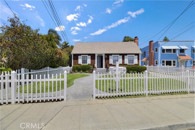 Detail Gallery Image 1 of 12 For 422 W 40th St, San Pedro,  CA 90731 - 3 Beds | 2 Baths