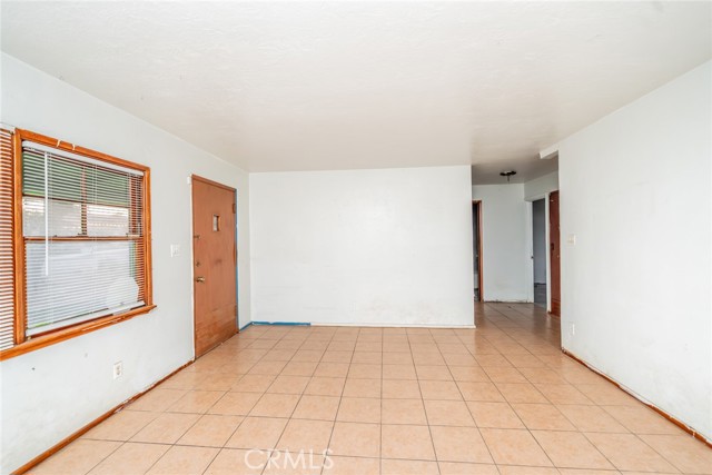 Detail Gallery Image 4 of 33 For 6929 37th, Jurupa Valley,  CA 92509 - 3 Beds | 1 Baths