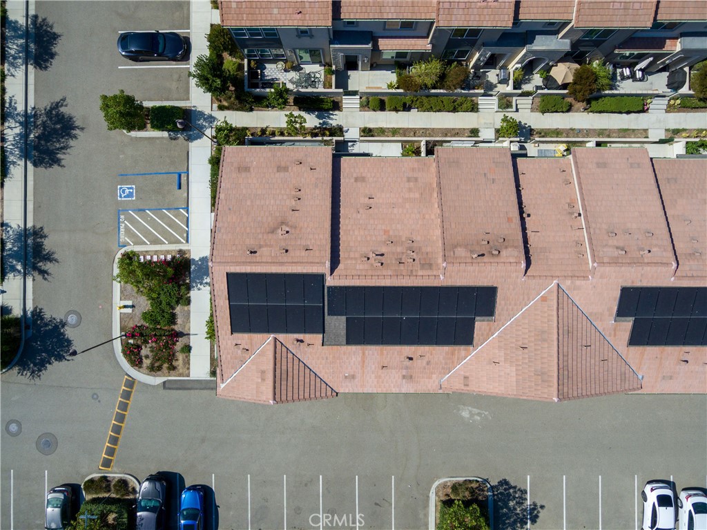 https://media.crmls.org/medias/170e659b-645d-49ea-bf57-da80fb578921.jpg?preset=X-Large
