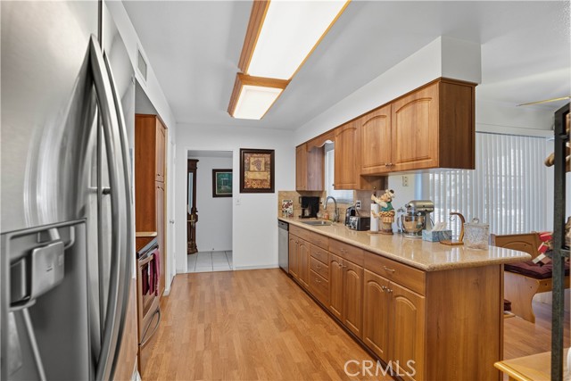 Detail Gallery Image 12 of 38 For 26125 Mccall Bld, Menifee,  CA 92586 - 2 Beds | 2 Baths