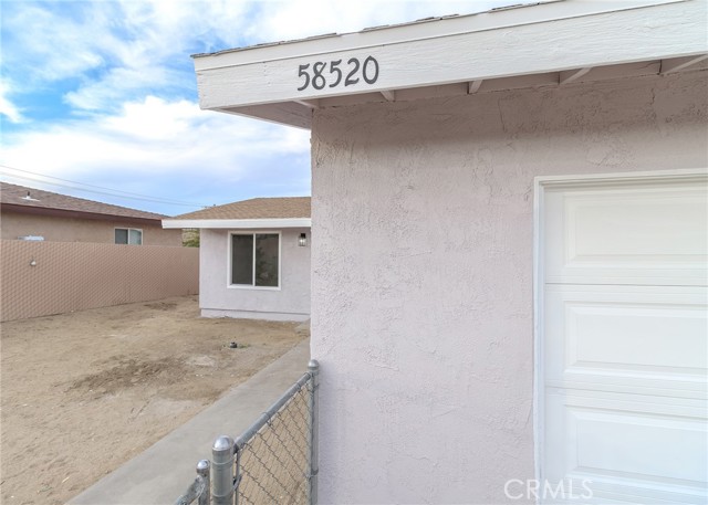 Detail Gallery Image 2 of 20 For 58520 Paxton Rd, Yucca Valley,  CA 92284 - 2 Beds | 1 Baths