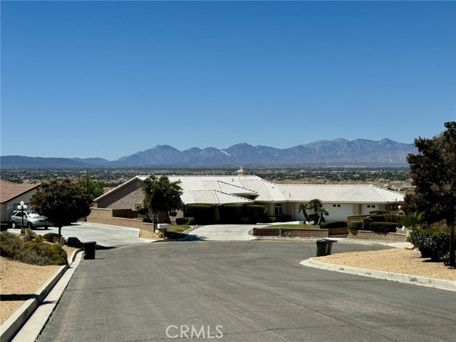 Detail Gallery Image 1 of 1 For 20132 Majestic Dr, Apple Valley,  CA 92308 - 5 Beds | 4 Baths