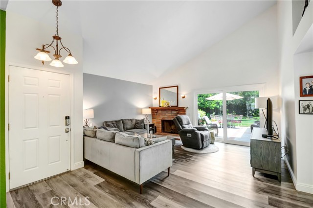 2671 N River Trail Road, Orange CA: https://media.crmls.org/medias/170f5763-fbbb-4fcc-b2f7-bf9cbc2f01f8.jpg