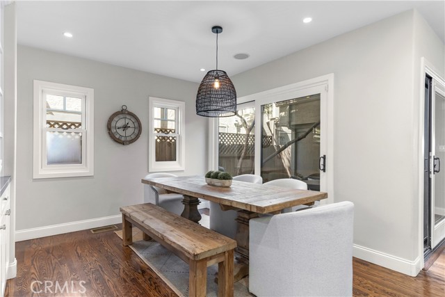Detail Gallery Image 16 of 38 For 36 Pomona Ave, Long Beach,  CA 90803 - 3 Beds | 3 Baths