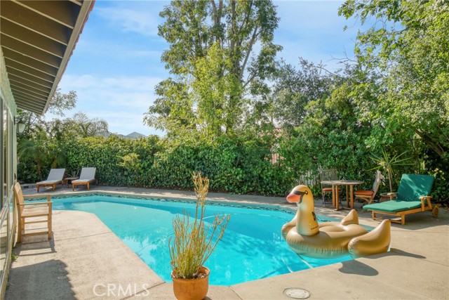 2292 Hillsbury Road, Westlake Village CA: https://media.crmls.org/medias/17100590-748d-449a-8d34-0f305177f39d.jpg