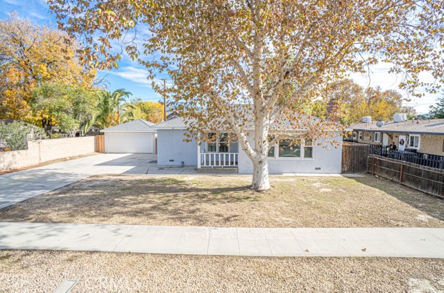 140 S Thompson Street, Hemet CA: https://media.crmls.org/medias/171051c7-6ddc-47ae-81d9-0ae4c0556486.jpg