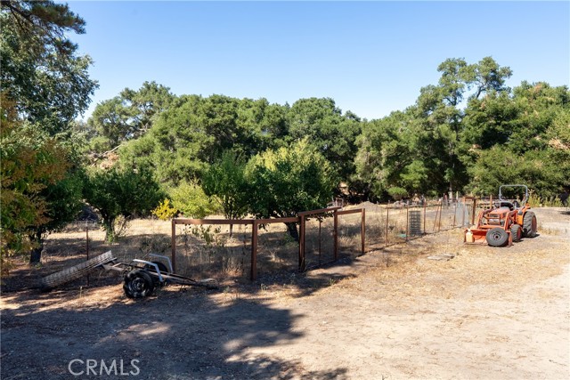 2480 Ardilla Road, Atascadero CA: https://media.crmls.org/medias/1710657e-f560-4db3-b4a7-634fbee4c9fc.jpg