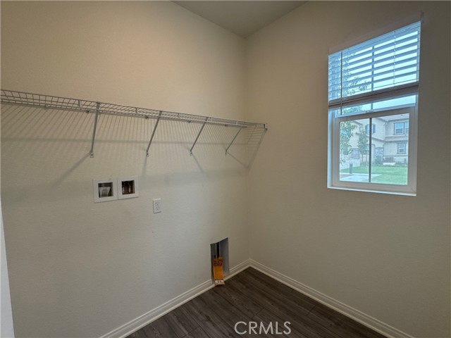 Detail Gallery Image 13 of 21 For 4011 E Coronado Privado, Ontario,  CA 91761 - 3 Beds | 2/1 Baths