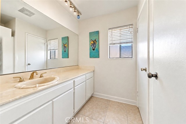 15106 Nordhoff photo 13