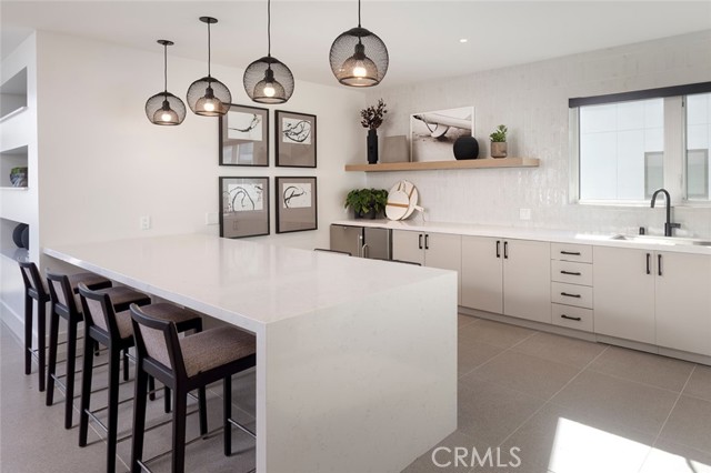 511 S Harbor, San Pedro CA: https://media.crmls.org/medias/1712a3fb-afec-4a93-b47a-5b63e8de0425.jpg
