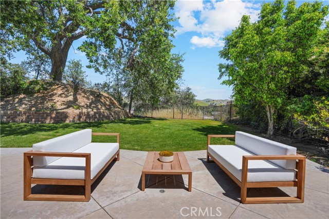 854 Rim Crest, Westlake Village CA: https://media.crmls.org/medias/1713ff8c-6cbf-4ec7-b822-77829d5544ad.jpg