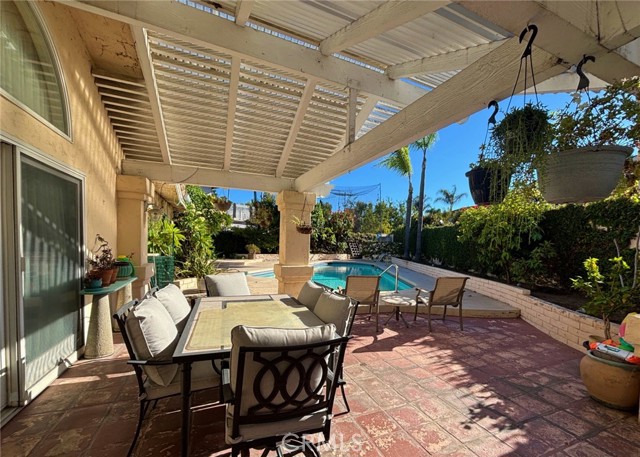 Detail Gallery Image 26 of 28 For 715 N Lariat, Long Beach,  CA 90815 - 3 Beds | 3 Baths