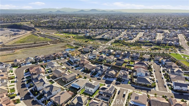 2411 Huron Rd, Rialto, CA 92377 photo 48