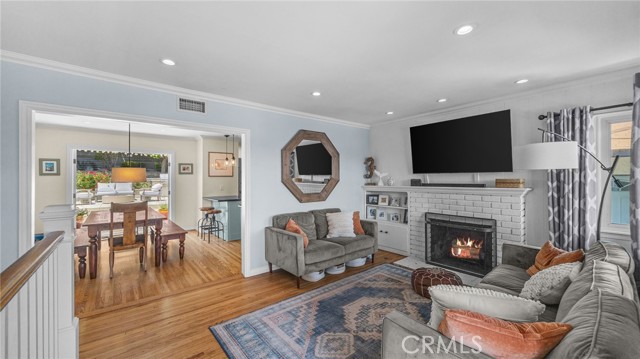 753 Loma Vista Street, El Segundo CA: https://media.crmls.org/medias/1714a13a-6700-4183-a77d-dc74d9098e78.jpg