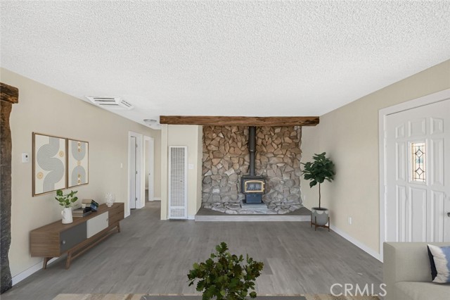 Detail Gallery Image 3 of 14 For 47242 92nd St, Lancaster,  CA 93536 - 2 Beds | 1 Baths