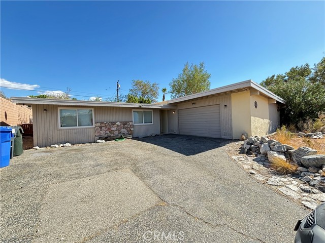 Detail Gallery Image 1 of 3 For 12970 Catalpa Ave, Desert Hot Springs,  CA 92240 - 3 Beds | 2 Baths