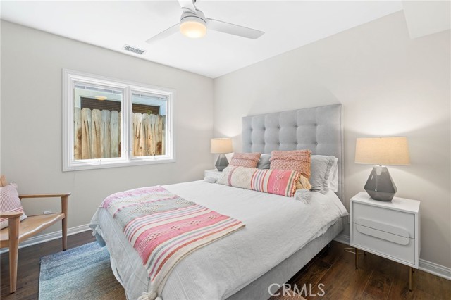 Detail Gallery Image 15 of 22 For 124 Garnet Ave, Newport Beach,  CA 92662 - 4 Beds | 2 Baths