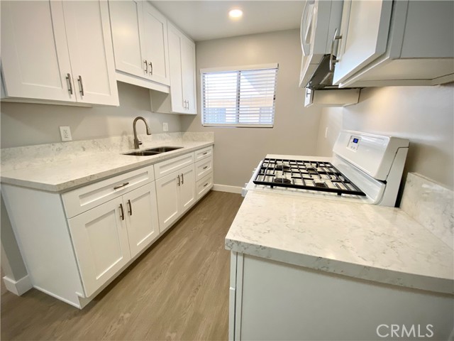 455 West Dryden Street, 5 photo 6
