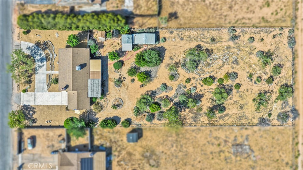 https://media.crmls.org/medias/17167623-9b57-41ad-b198-81488185eb7b.jpg?preset=X-Large