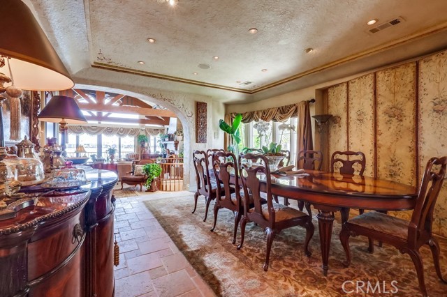6048 Lido Lane, Long Beach CA: https://media.crmls.org/medias/1716a156-7b9c-43cc-9670-b7b1f54e5bd1.jpg