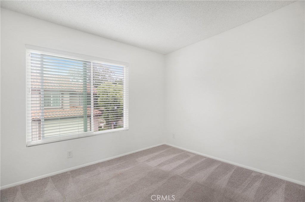 MLS #OC25225360 image #15