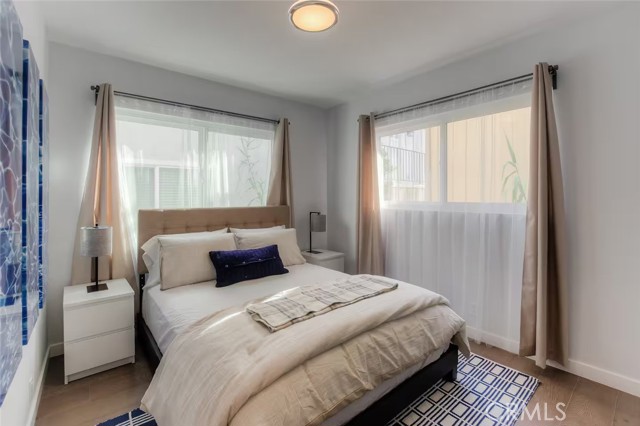 200 Moonstone Street, Manhattan Beach CA: https://media.crmls.org/medias/1718ae4c-dc47-40f8-b8f6-bdd1bb8ef5b8.jpg