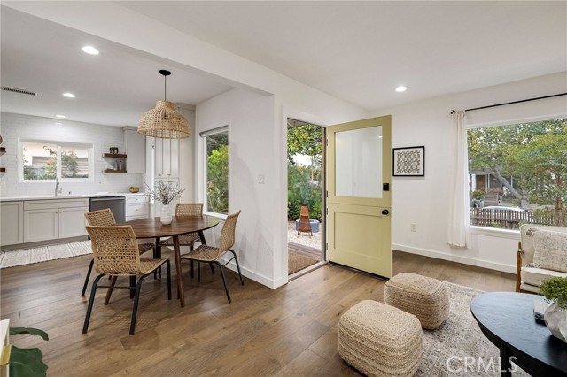 Detail Gallery Image 12 of 43 For 1023 Acacia, Torrance,  CA 90501 - 3 Beds | 2 Baths